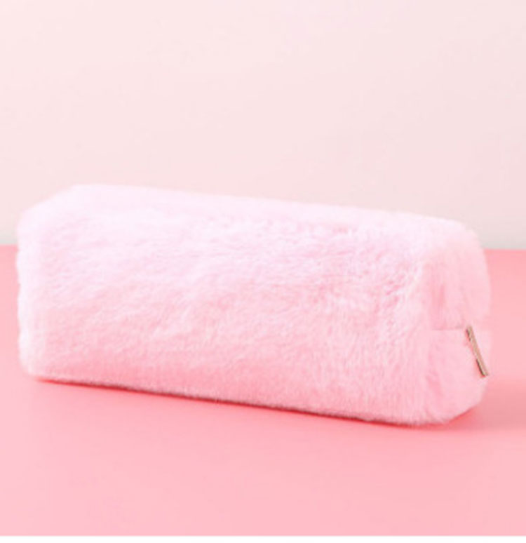 کیا زپر قلم بیگ کھلی ٹاپ پنسل کے معاملات سے بہتر ہیں؟